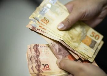 Salário mínimo ideal em julho seria de R$ 6.528,93, diz Dieese