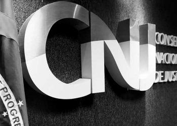 MAIS UM “BENEFÍCIO”: Resolução do CNJ cria um dia de folga para juízes a cada quatro trabalhados por “alta complexidade”, grande repercussão, risco ou fronteira; comissão do TRT4 discute regulamentação