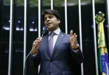 FAÇA O QUE EU DIGO… Deputado Pedro Paulo, que diz querer “moralizar” e dar “eficiência” ao serviço público com reforma administrativa, votou a favor da PEC da Blindagem e do voto secreto