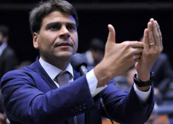 GT da reforma administrativa também mira atuais servidores, revela deputado Pedro Paulo