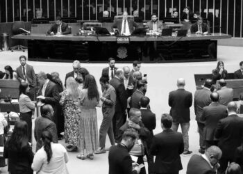 VIOLÊNCIA SEXUAL: Câmara aprova projeto que dificulta acesso de crianças e adolescentes vítimas de estupro ao aborto legal