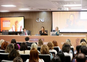 Ter mais mulheres em comissões contra o assédio pode diminuir discriminação