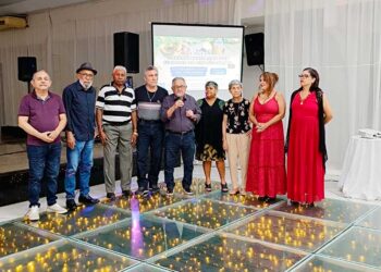 Confraternização natalina reúne sindicalizados com música, dança e clima de união