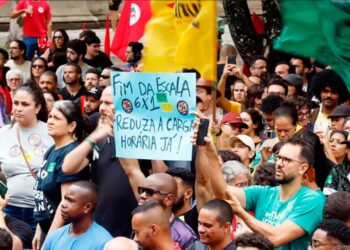 Senado avança em PEC que reduz jornada de trabalho para 36 horas semanais