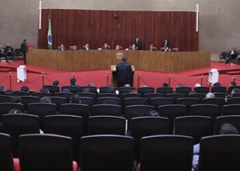 Combate à desinformação e paridade de gênero foram prioridades do TSE em 2025