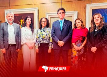 JUSTIÇA DO TRABALHO: Fenajufe se reúne com presidente do TST para tratar das pautas dos servidores