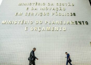 PODER EXECUTIVO FEDERAL: Governo muda regras de consignado para funcionários públicos