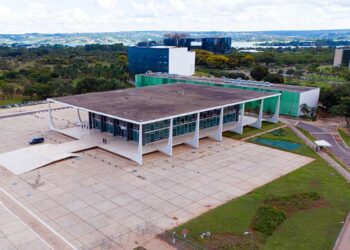 STF cobra informações detalhadas do Ministério Público do Rio sobre “penduricalhos”