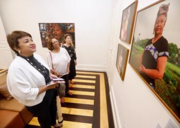 Casa Sesi inaugura exposições em Belém que unem trajetórias femininas e o combate ao feminicídio