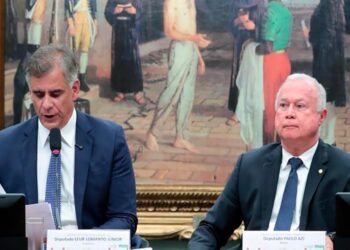 REDUÇÃO DA JORNADA: PEC do fim da escala 6×1: os próximos passos após aprovação na CCJ