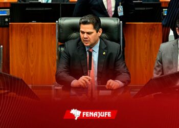 RECOMPOSIÇÃO SALARIAL: Alcolumbre confirma próxima sessão do Congresso para meados de junho