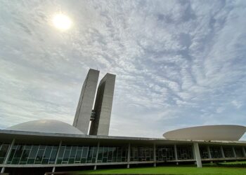 Após aprovação na Câmara, Senado analisará fim da escala 6×1