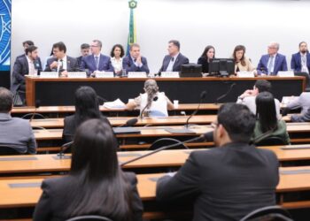 Comissão aprova projeto que cria Política Nacional de Segurança para agentes públicos ameaçados