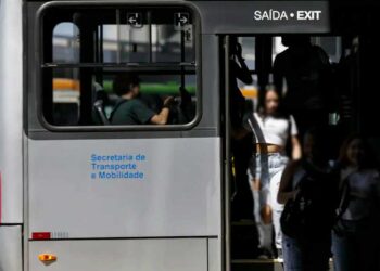 Governo envia ao Congresso proposta de tarifa zero no transporte